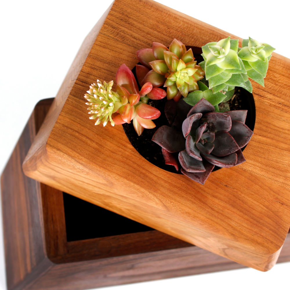 The Living Urn Planter - Simple Pets