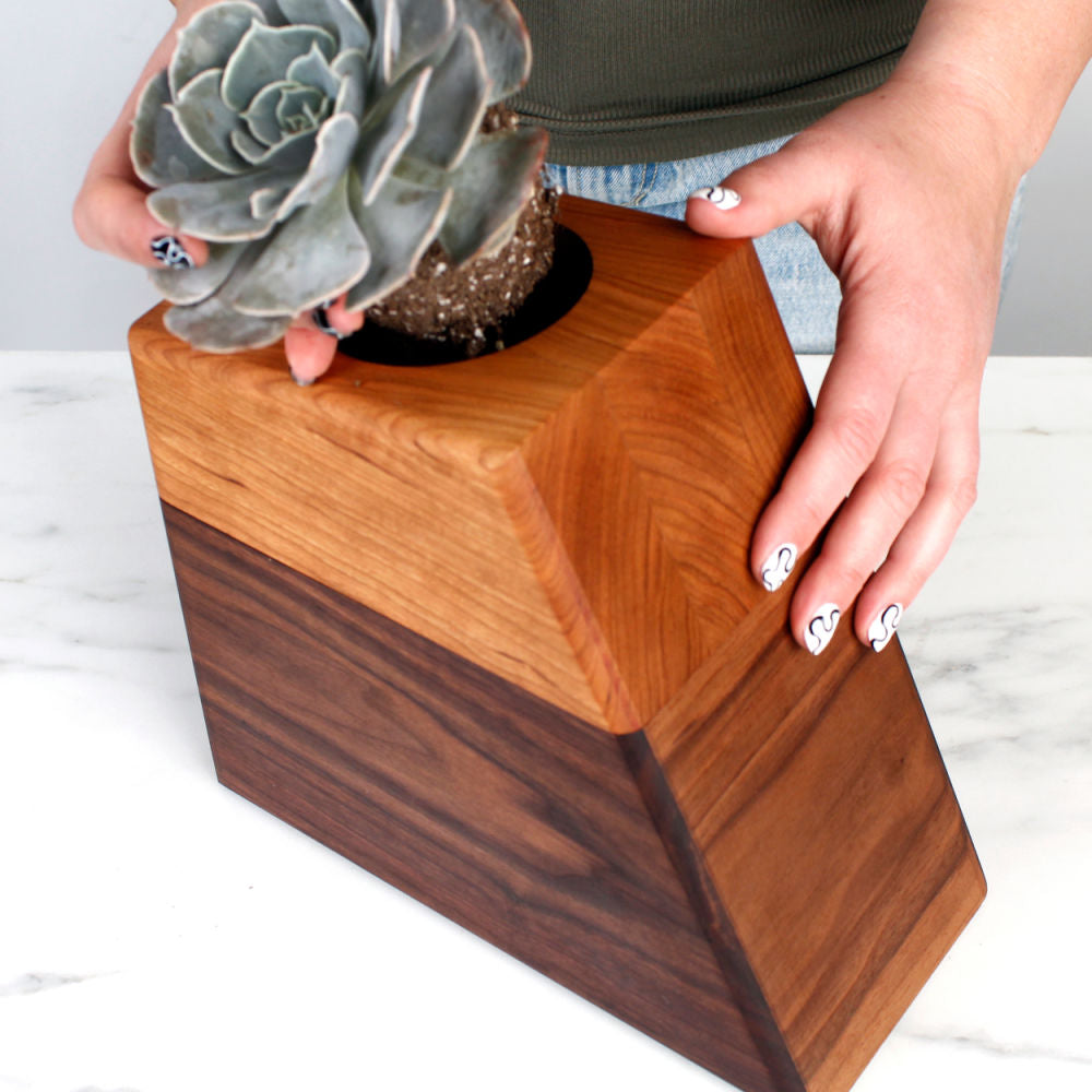 The Living Urn Planter - Simple Pets